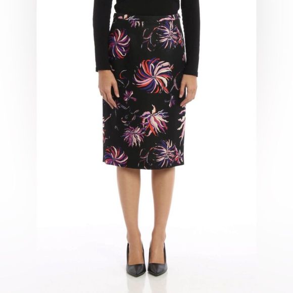 EMILIO PUCCI
Patterned wool and silk skirt - Picture 9 of 11